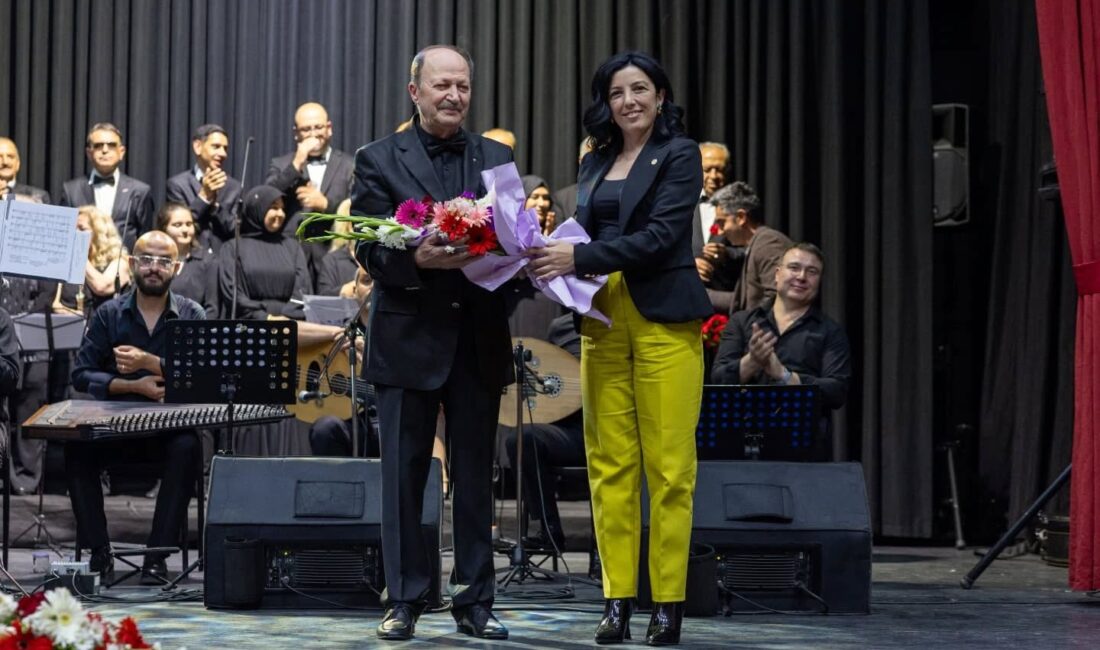 Afyonkarahisar Belediyesi Musiki Eğitim Merkezi, sanatseverlere unutulmaz bir gece yaşattı.
