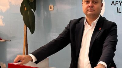Cumhuriyet Halk Partisi Afyonkarahisar İl Başkanı Faruk Duha Erhan, AK