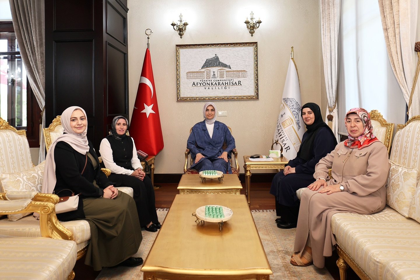 Afyonkarahisar Valisi Doç. Dr. Kübra Güran Yiğitbaşı, kamu kurumları, sivil