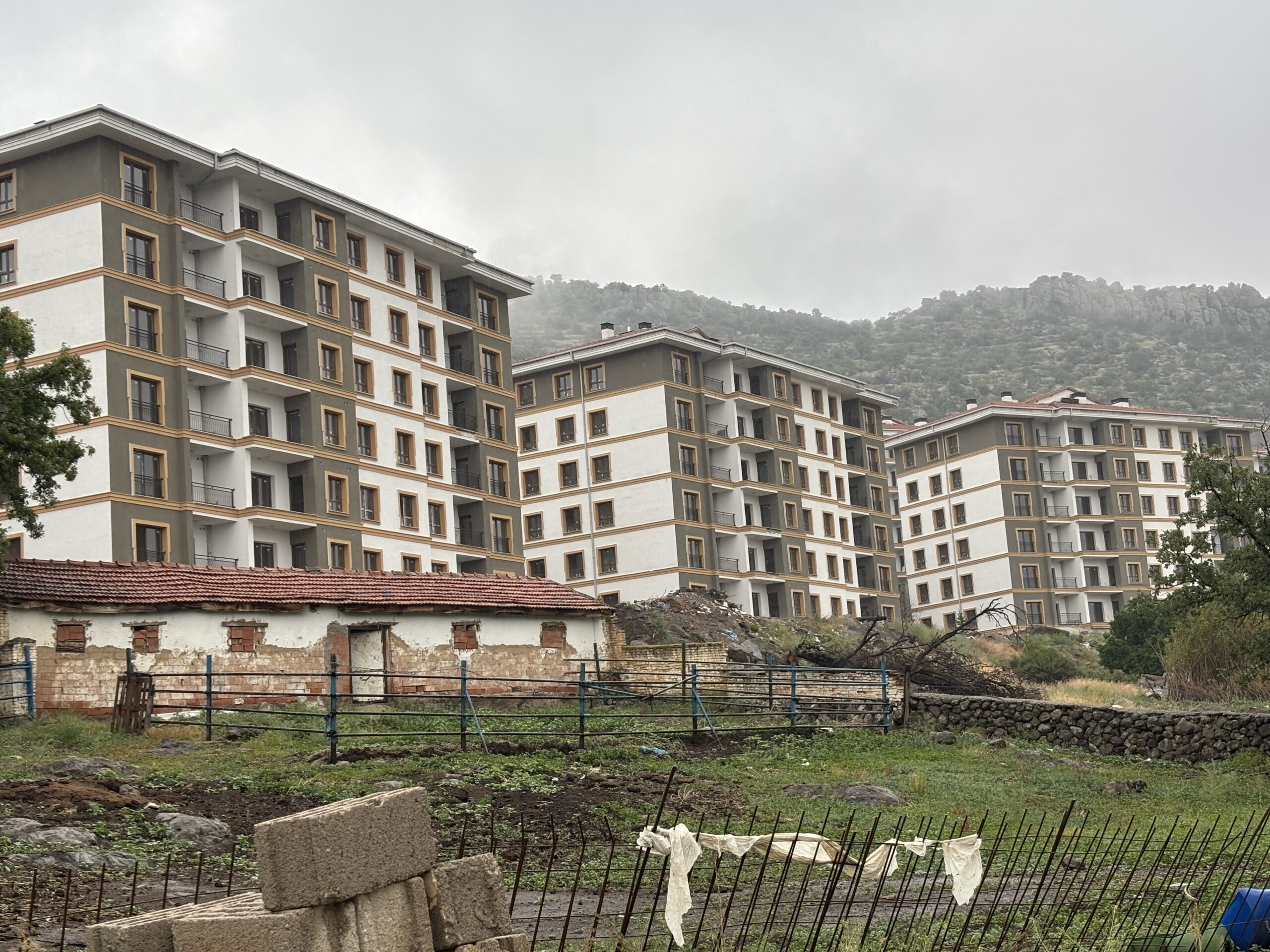 2019 yılında Küçükçobanlı’ya yapılacak 750 konut için başvuruları alınan ancak,