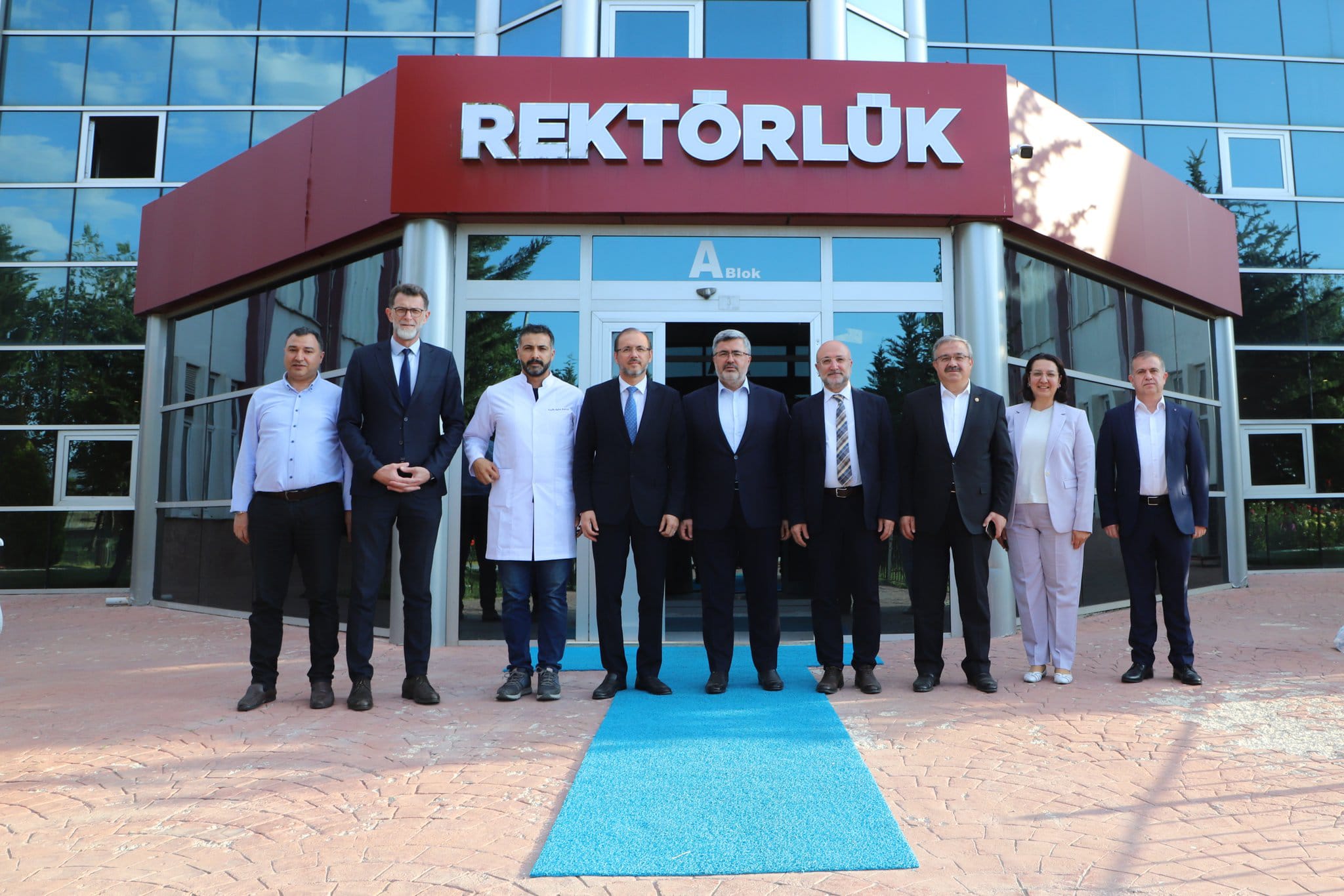 AK Parti Afyonkarahisar İl Teşkilatı, sahada yürüttüğü çalışmalar kapsamında kurum