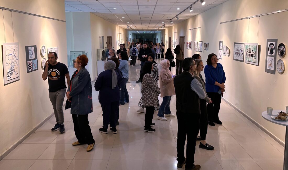 
Afyon Kocatepe Üniversitesi (AKÜ) Güzel Sanatlar Fakültesi (GSF), sanatseverleri geleneksel