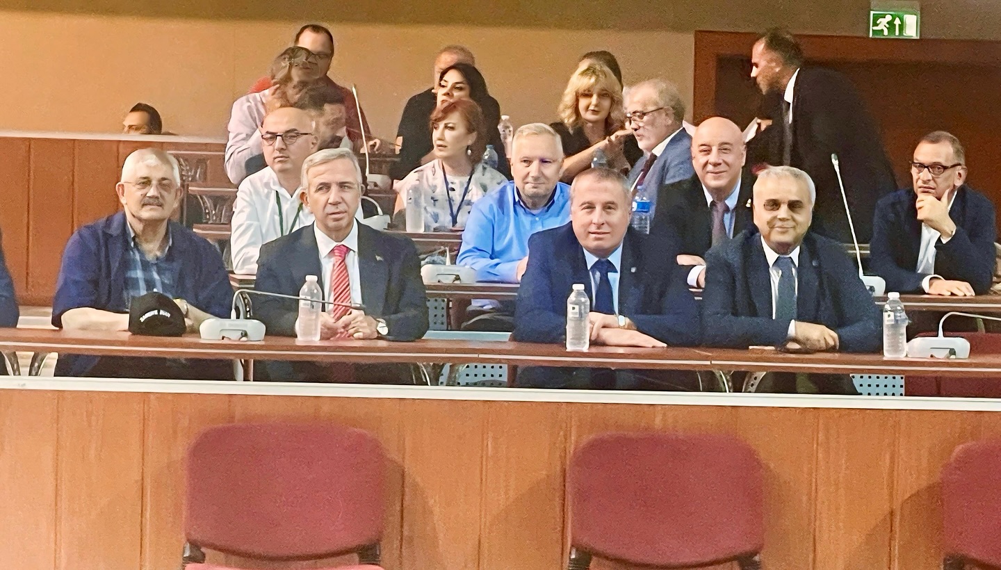 İYİ Parti Genel Başkan Yardımcısı ve Afyonkarahisar Milletvekili Hakan Şeref