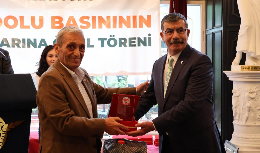 Afyonkarahisar basınına 30 yıldan fazla emek veren İbrahim Yüksel, Gazeteciler