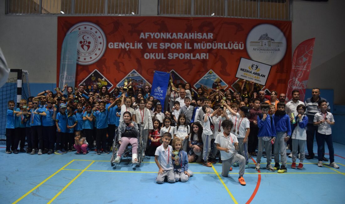 Afyonkarahisar Gençlik ve Spor İl Müdürlüğü koordinesinde düzenlenen Minik A
