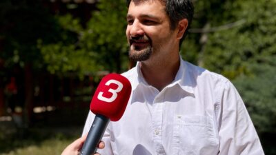 “Çocukları ekrandan uzak tutmak önemli” Milyonlarca öğrenci yaz tatiline hazırlanırken,