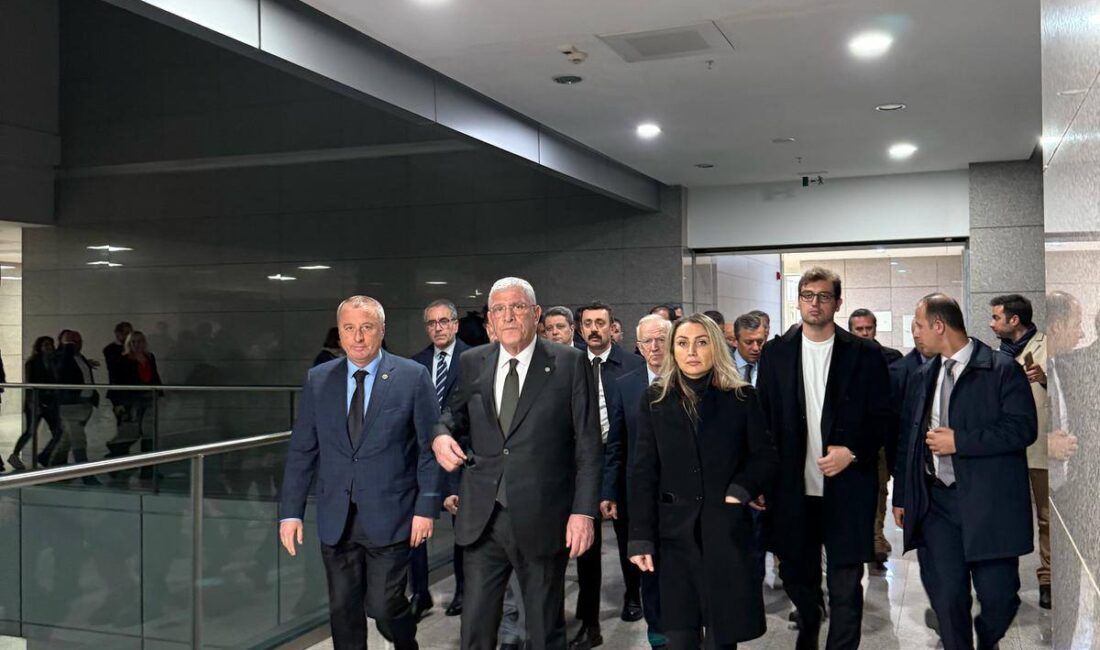 İYİ Parti Genel Başkan Yardımcısı ve Afyonkarahisar Milletvekili Hakan Şeref