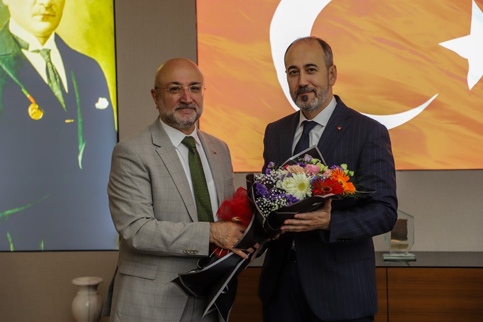 AK Parti Afyonkarahisar İl Başkanı Turgay Şahin, beraberindeki heyetle birlikte