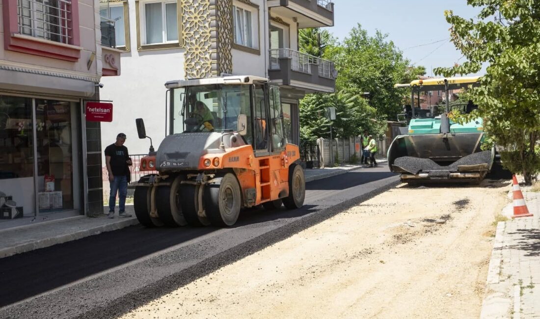 
Afyonkarahisar Belediyesi, mahalle buluşmalarında vatandaşlardan gelen talepleri dikkate alarak şehir
