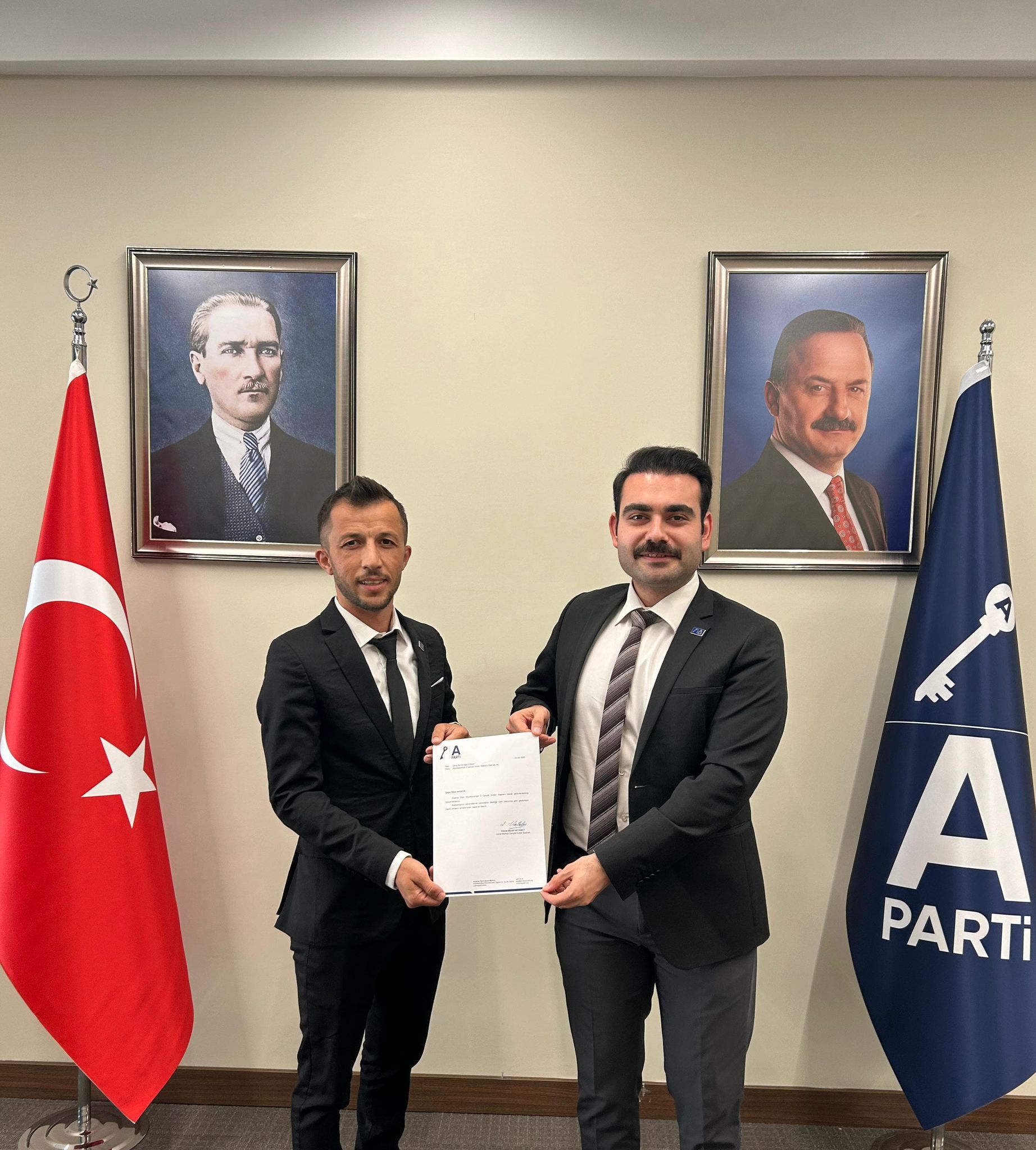 
Anahtar Parti, gençlik yapılanmalarını güçlendirme hedefi doğrultusunda teşkilat yapısında önemli