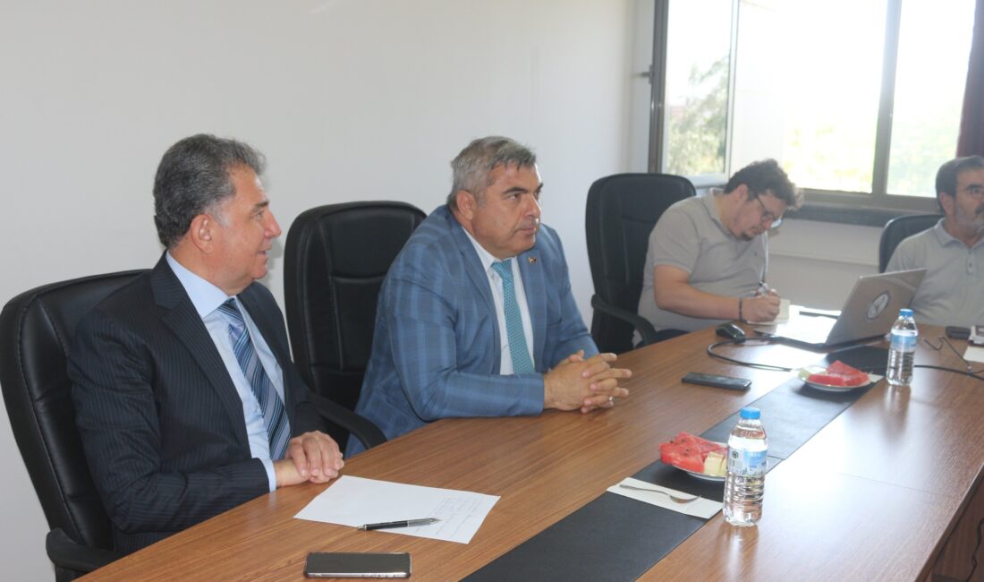 
Afyon Kocatepe Üniversitesi Eğitim Fakültesi’nde İl Danışma Kurulu Toplantısı gerçekleştirildi.