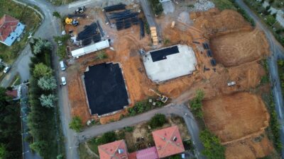 Sultandağı ilçesinde hayata geçirilen TOKİ konut projesi hız kesmeden devam