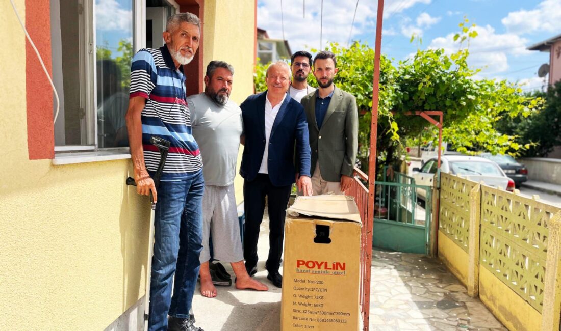 Afyonkarahisar Engelliler Platformu Başkanlığı, ihtiyaç sahibi dört engelli bireye akülü