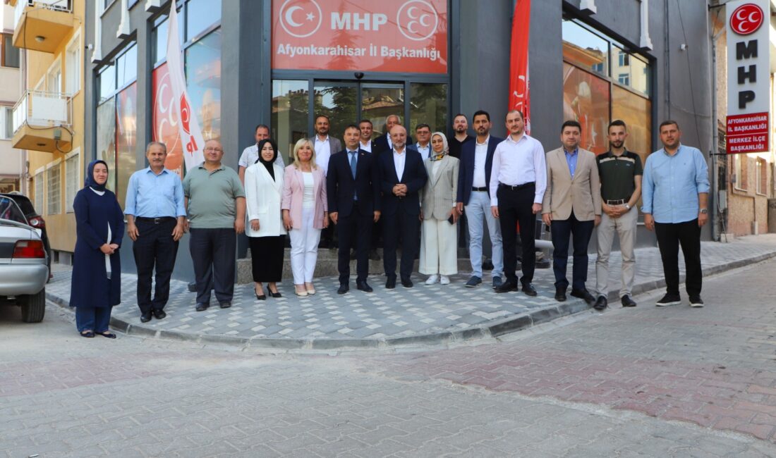 Afyonkarahisar’da Cumhur İttifakı çatısı altında örnek bir buluşma gerçekleşti. AK