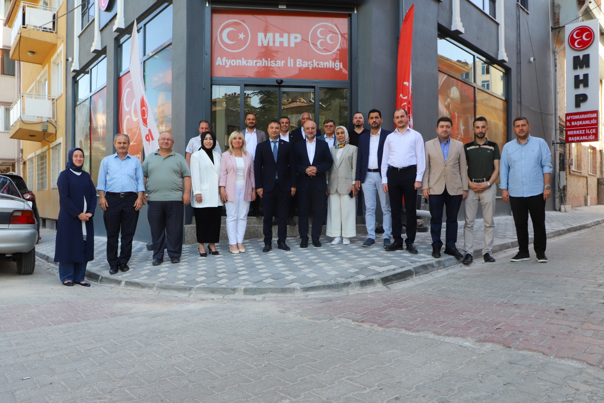 Afyonkarahisar’da Cumhur İttifakı çatısı altında örnek bir buluşma gerçekleşti. AK