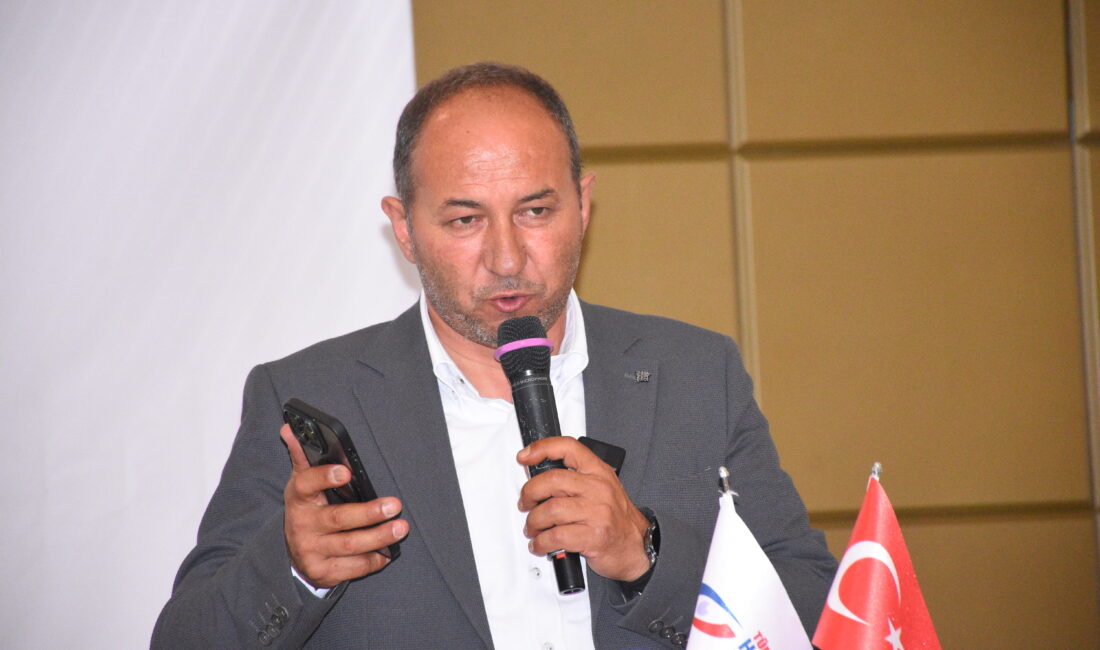 
Türkiye Haber Kameramanları Derneği, Afyonkarahisar'ın İhsaniye ilçesinde istişare toplantısı gerçekleştirdi.