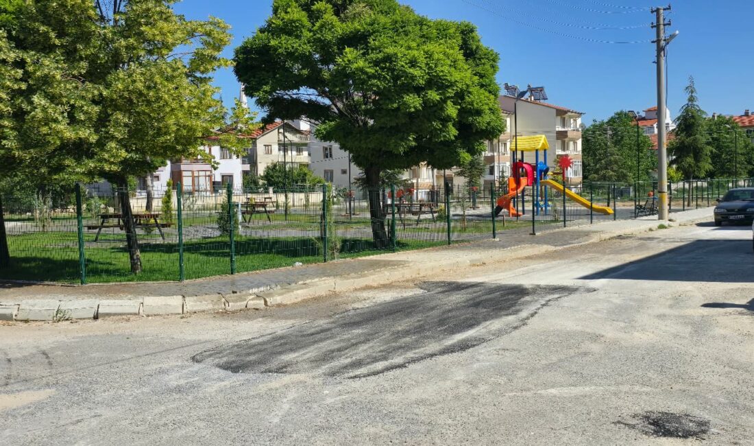 Bolvadin Belediyesi, ilçenin ulaşım altyapısını daha güvenli ve konforlu hale