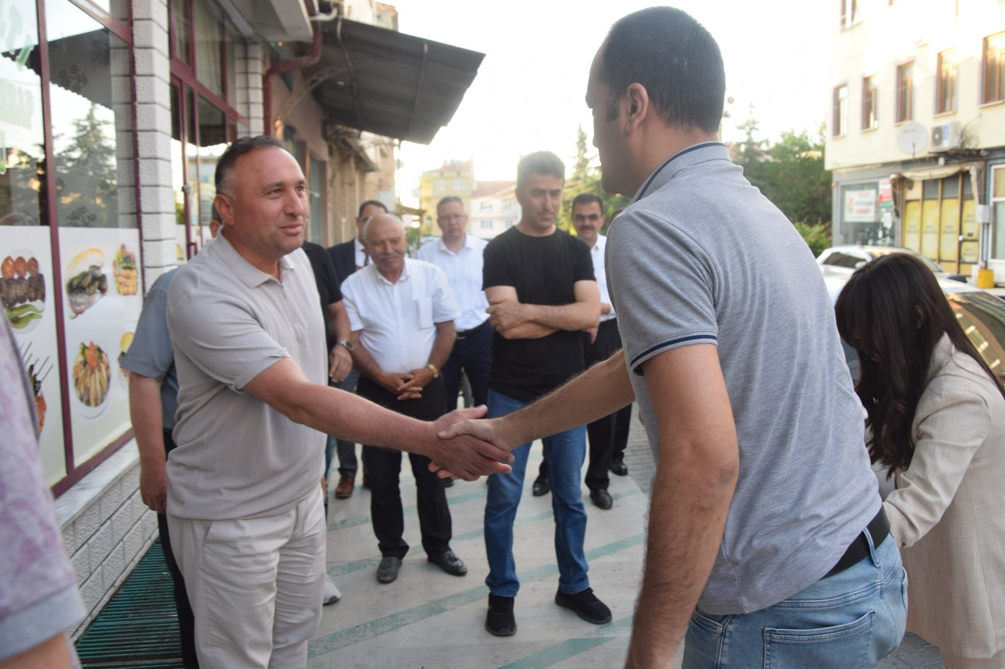 Afyonkarahisar’ın Çay ilçesinde görev süresi sona eren ve tayini çıkan