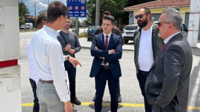 Dazkırı ilçesinde uzun süredir beklenen doğalgaz altyapı çalışmaları için geri