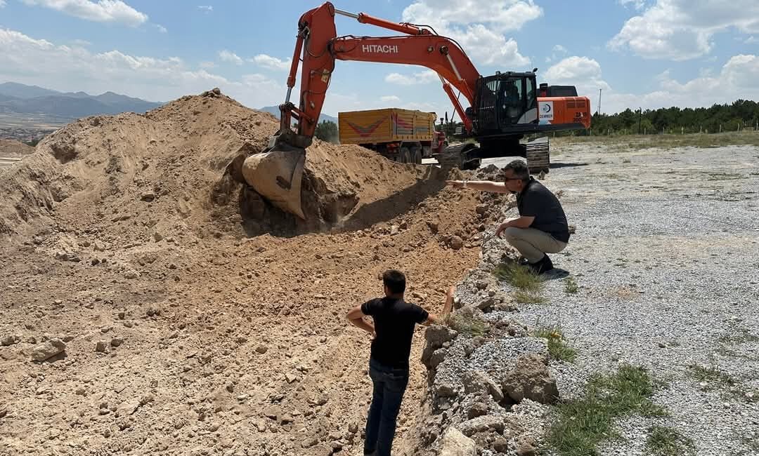 Emirdağ Belediye Başkanı Serkan Koyuncu, seçim döneminde sözünü verdiği projeleri