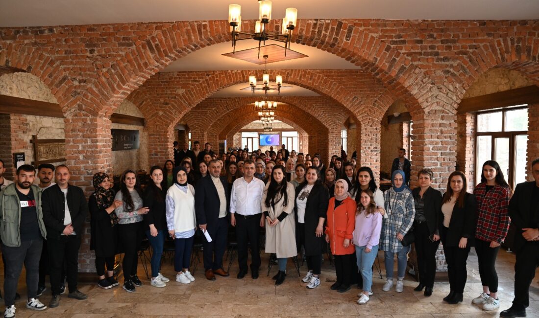 Emirdağ Belediye Başkanı Serkan Koyuncu, yeni haftaya belediye personeline verdiği
