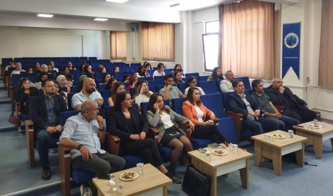 AFSÜ Şuhut Sağlık Hizmetleri Meslek Yüksekokulu (SHMYO) tarafından düzenlenen “Tıbbi