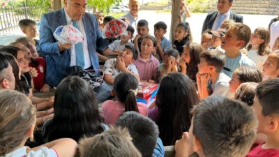 Aile ve Oyun Haftası çerçevesinde Değirmenayvalı İlkokulu’nu ziyaret eden İl
