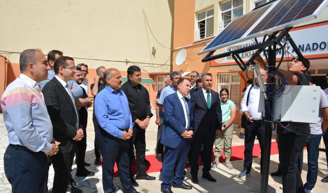 
Dinar Mesleki ve Teknik Anadolu Lisesi tarafından yıl sonu etkinlikleri