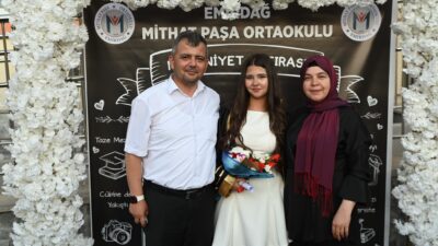 Emirdağ Belediye Başkanı Serkan Koyuncu, eşi Hümeyra Koyuncu ile birlikte