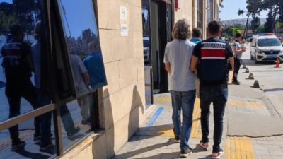 İzmir'de sosyal medyada terör örgütlerinin propagandasını yaptıkları iddia edilen 5