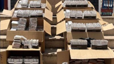 Manisa'nın Salihli ilçesinde düzenlenen kaçak sigara operasyonunda 58 bin 860