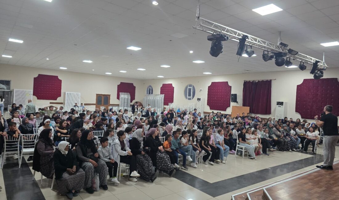 Sinanpaşa Belediyesi, karne heyecanı yaşayan minikler için unutulmaz bir etkinliğe