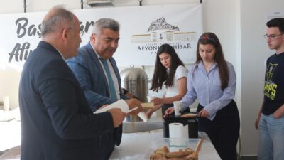 Afyonkarahisar Valiliği himayelerinde, İl Milli Eğitim Müdürü Miraç Sünnetci’nin katılımıyla