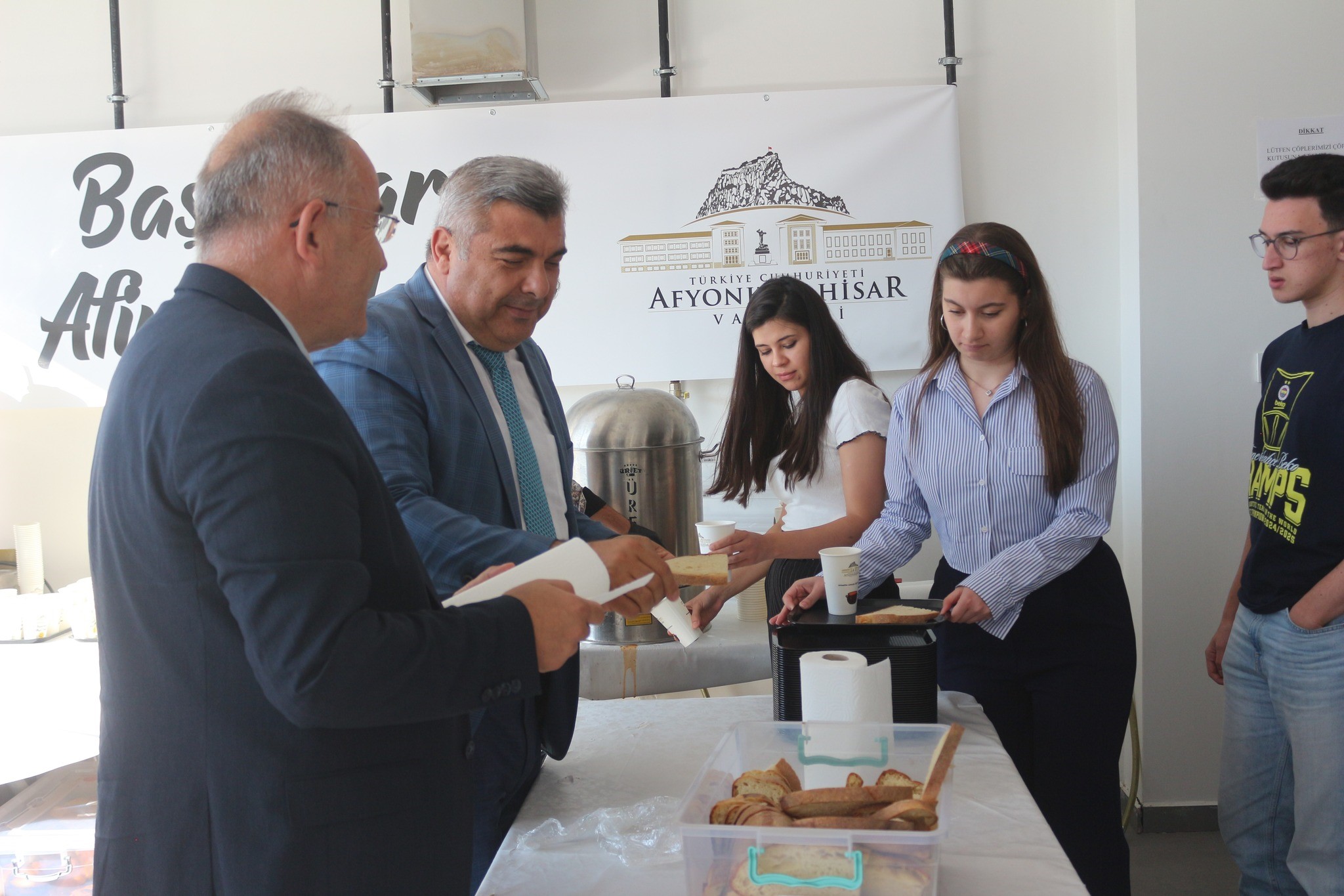 Afyonkarahisar Valiliği himayelerinde, İl Milli Eğitim Müdürü Miraç Sünnetci’nin katılımıyla