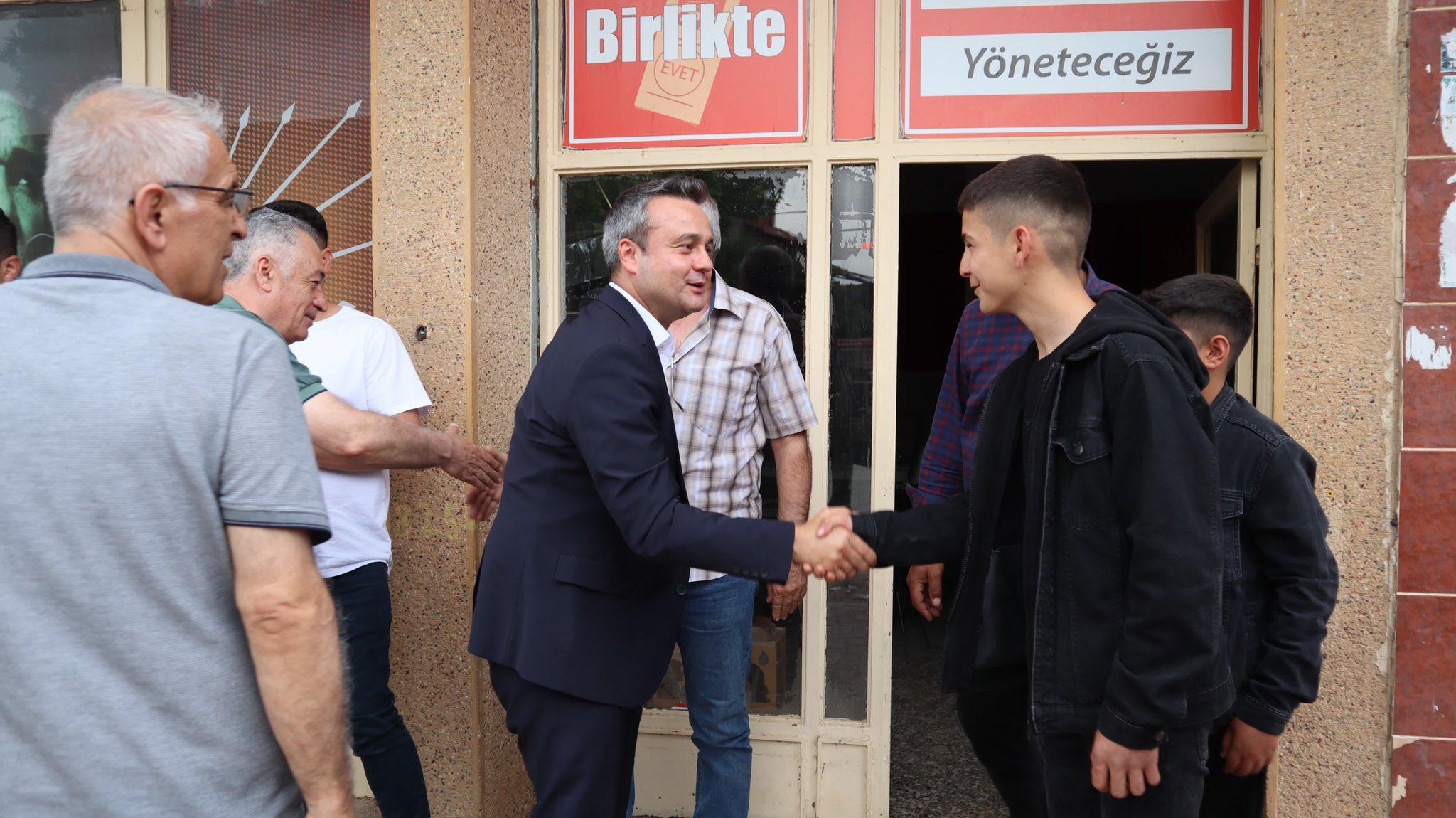 CHP Afyonkarahisar İl Başkanı Faruk Duha Erhan, kurban bayramının 2.