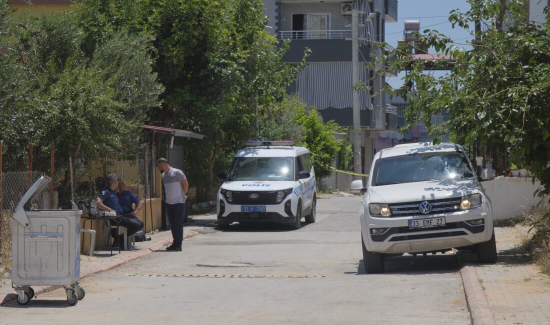 Mersin’in Akdeniz ilçesinde yaşanan kan davası cinayeti, kamuoyunu derinden sarstı.