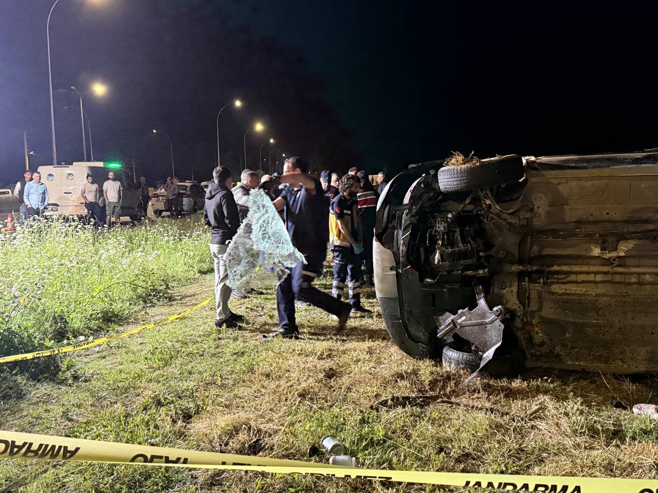 
Sakarya’nın Kocaali ilçesinde Kurban Bayramı arifesinde meydana gelen trafik kazası,