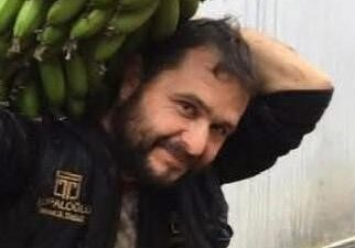 
Antalya'nın Gazipaşa ilçesi Aydın Mahallesi'nde yaşayan 41 yaşındaki çiftçi Ali