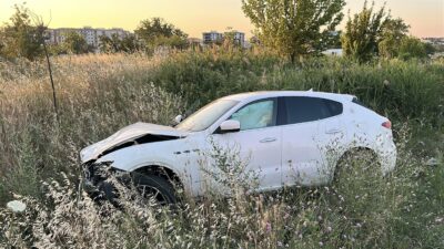 Çanakkale’de üç otomobilin karıştığı zincirleme trafik kazasında ağır yaralanan 4