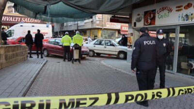 Kayseri'nin Melikgazi ilçesinde çıkan kavgada iki kuzeni ve kuzenlerinin dayısını öldüren