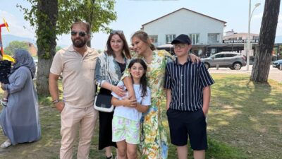 Geçtiğimiz hafta Yalova'daki konserinde küçük hayranı ile sahnede sorun yaşadığı