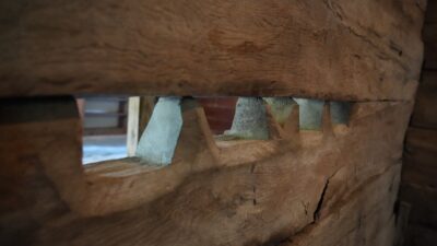 
Kocaeli'nin İzmit ilçesinde bulunan Işıklı Cami, çivi kullanılmadan inşa edilen