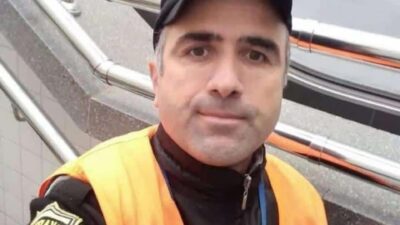 İzmir Menderes’te İZBAN treninde sigara içen yolcu ile güvenlik görevlisi