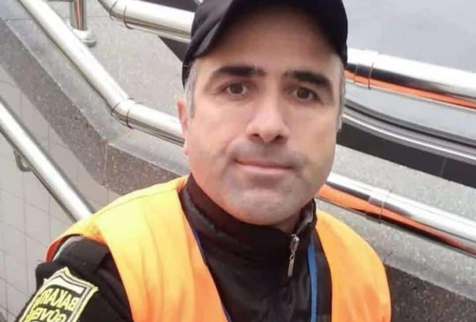 İzmir Menderes’te İZBAN treninde sigara içen yolcu ile güvenlik görevlisi