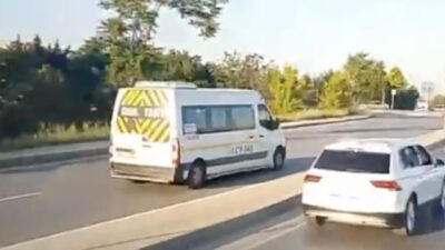 İstanbul Başakşehir kaydedilen görüntülerde, ters yönde ilerleyen araçların trafikte oluşturduğu