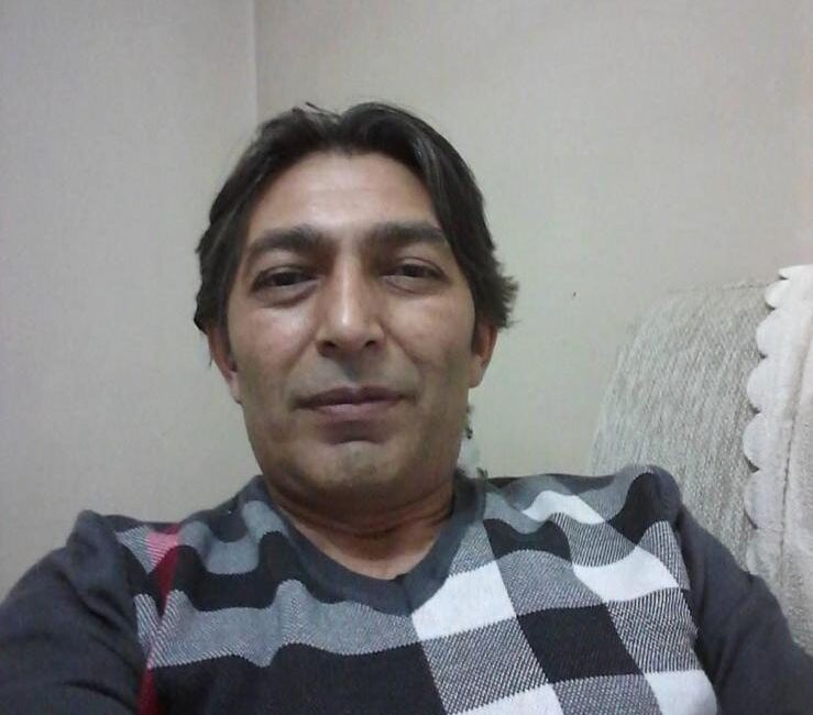 Kardeş Cinayetinde “Sesler Duyuyordum” Savunması: Harun Can Ağırlaştırılmış Müebbetle Yargılanıyor İstanbul Bahçelievler’de geçtiğimiz yıl ağabeyini vahşice öldürdüğü iddiasıyla tutuklanan Harun