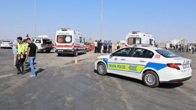 Aksaray’da sabah saatlerinde Yükseköğretim Kurumları Sınavı’na (YKS) öğrenci taşıyan iki
