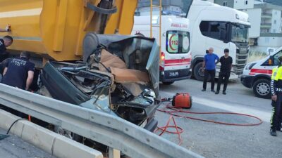  Burdur'un Bucak ilçesinde sabah saatlerinde meydana gelen trafik kazasında 18