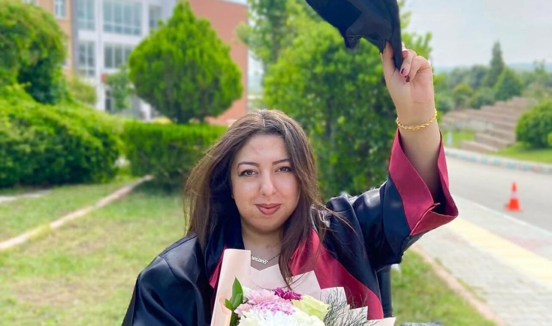 Doğuştan %95 ortopedik engele sahip olan Ferdane Özkale, tüm zorluklara