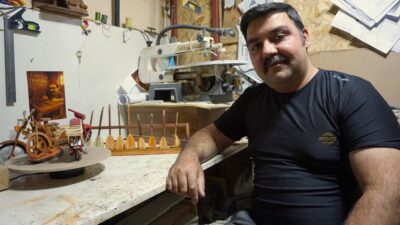 Burdur'un Gölhisar ilçesinde yaşayan İsmail Hakkı Özel, beş yıl önce